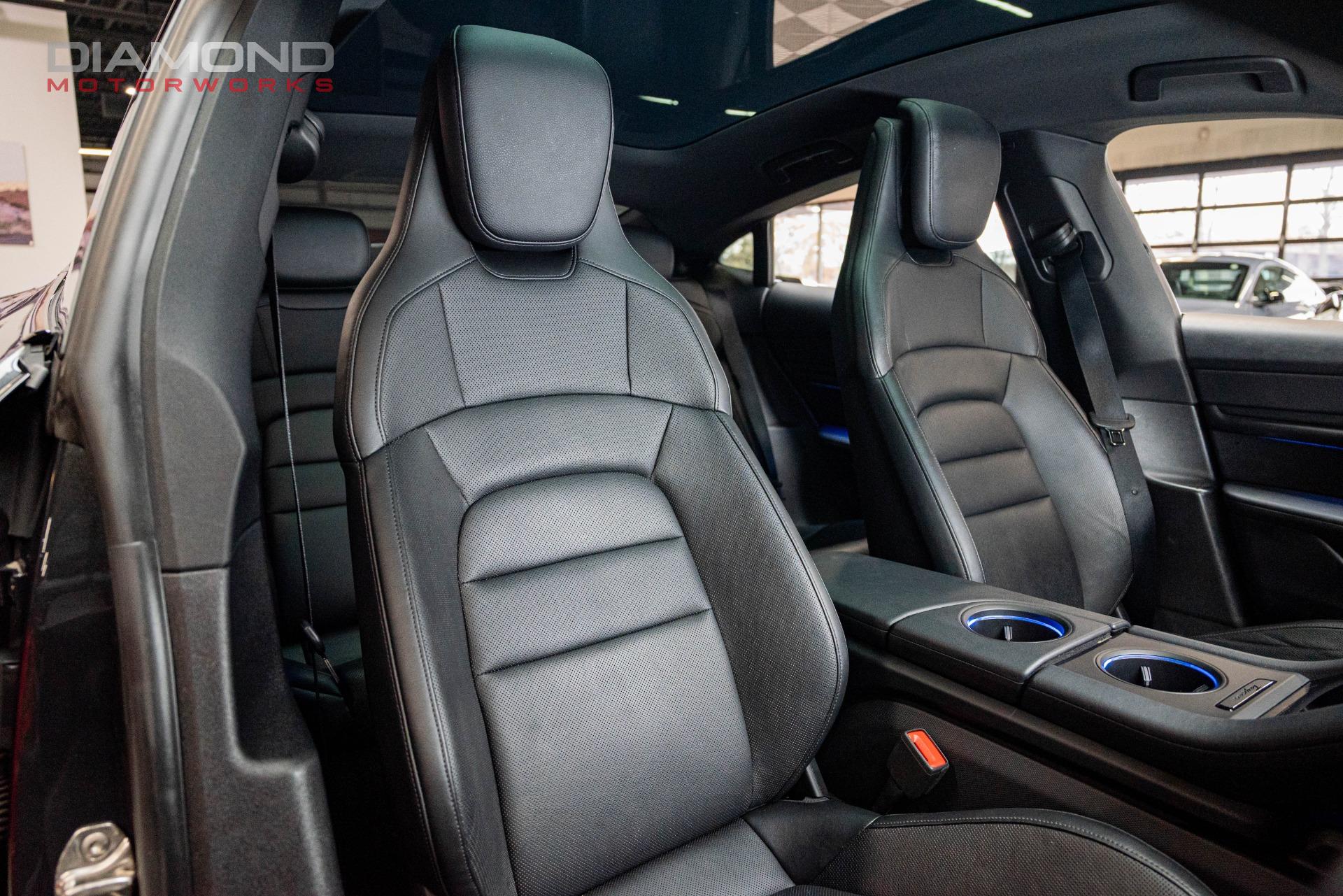 2021 PORSCHE TAYCAN - Image 19