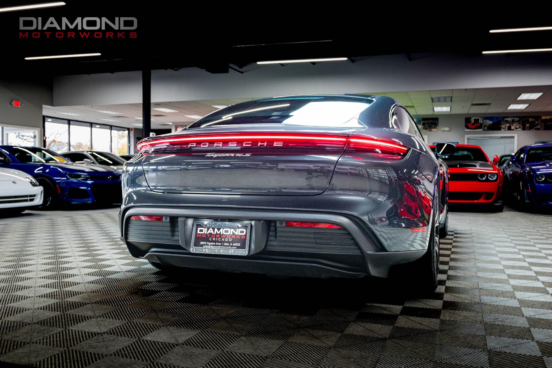 2021 PORSCHE TAYCAN - Image 24