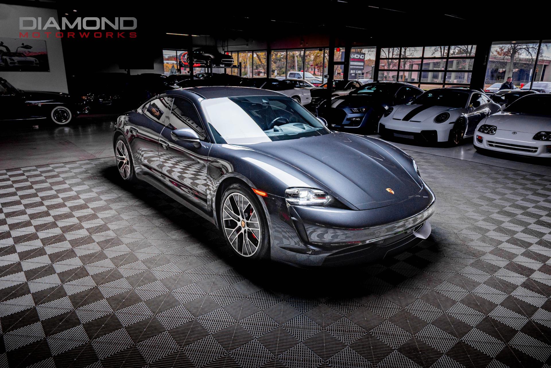 2021 PORSCHE TAYCAN - Image 6