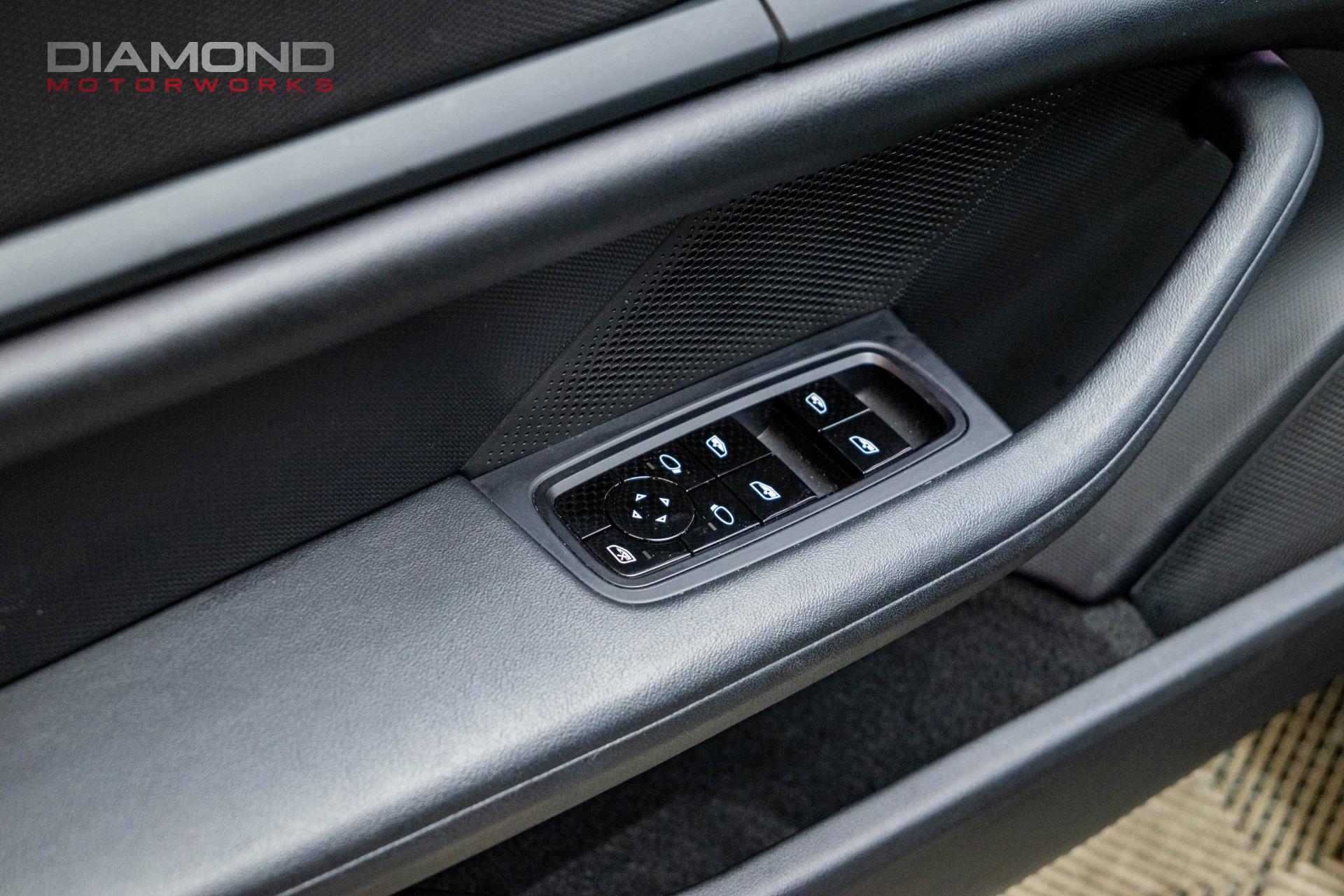 2021 PORSCHE TAYCAN - Image 63