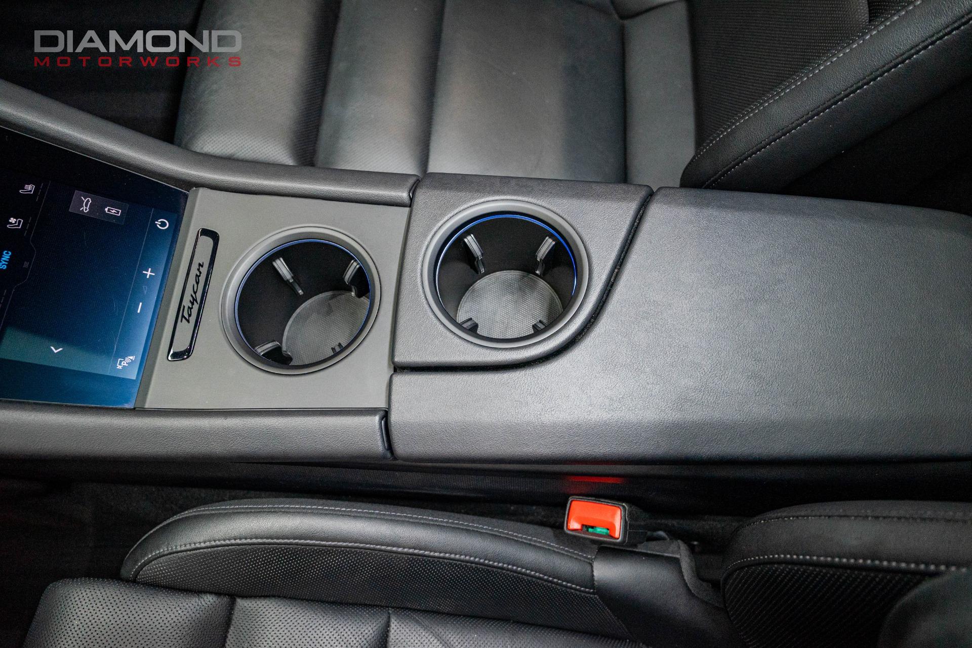 2021 PORSCHE TAYCAN - Image 91