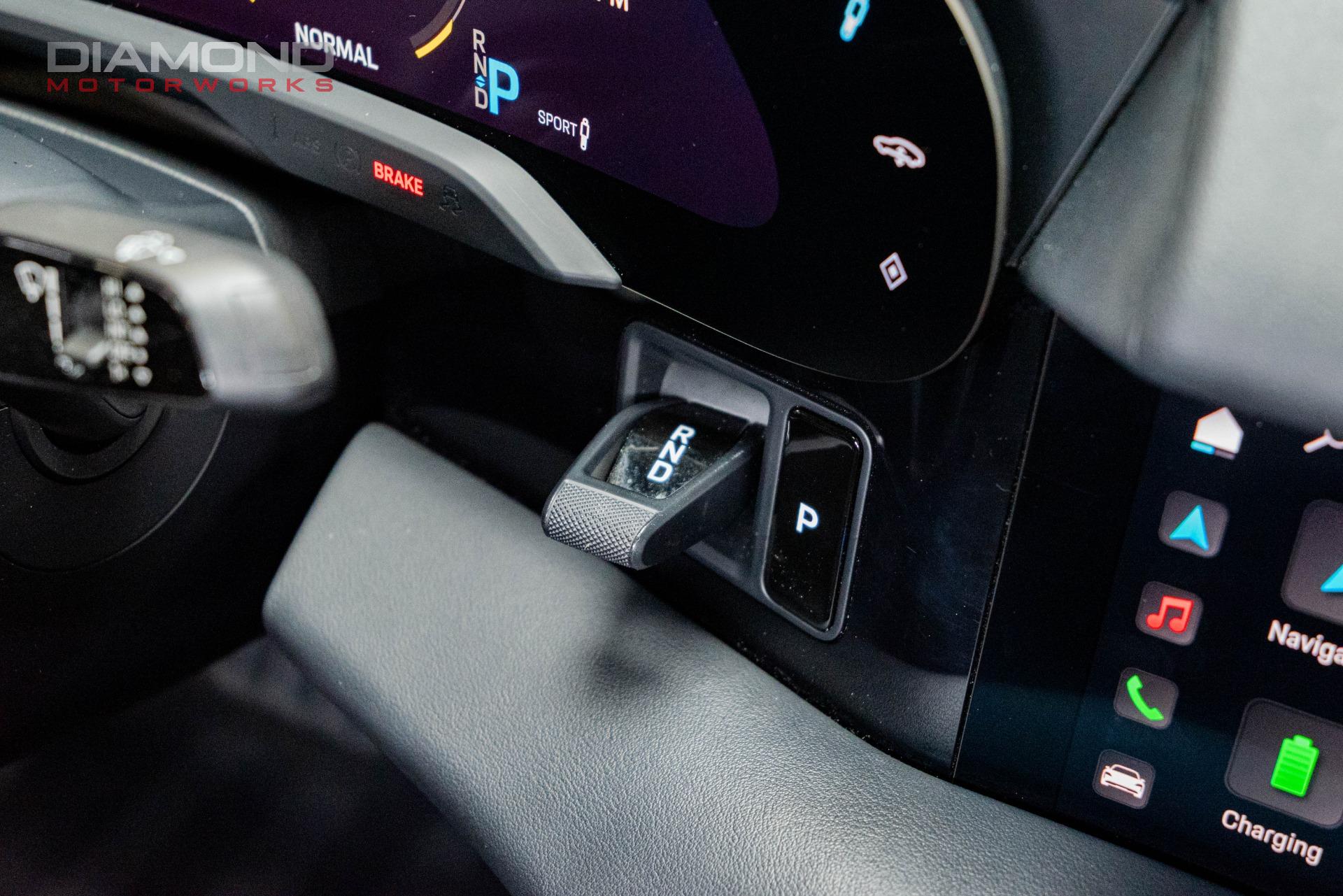 2021 PORSCHE TAYCAN - Image 96