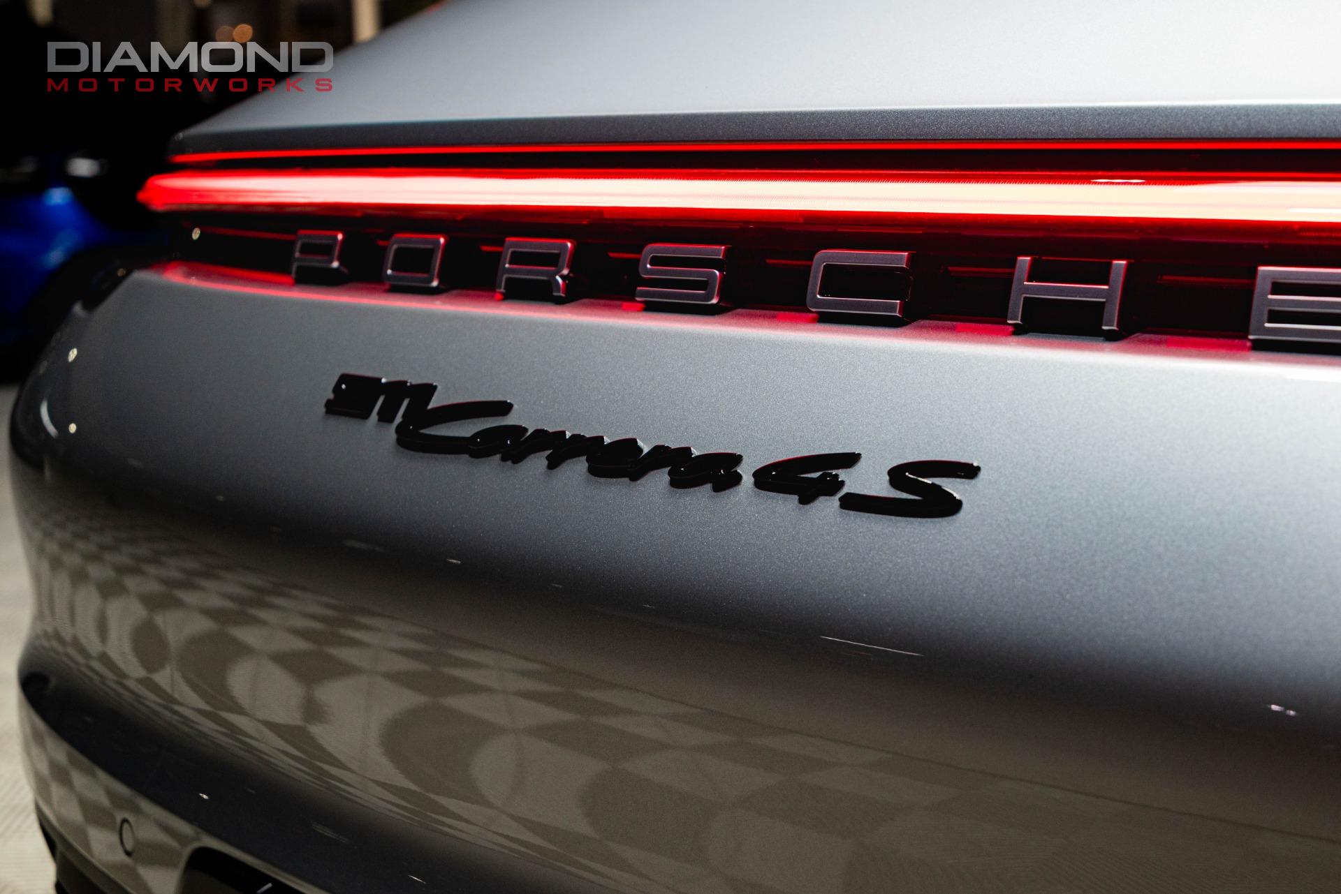 2023 PORSCHE 911 - Image 7