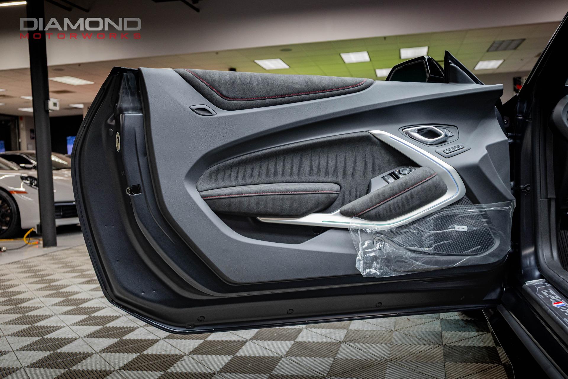 2024 CHEVROLET CAMARO - Image 16