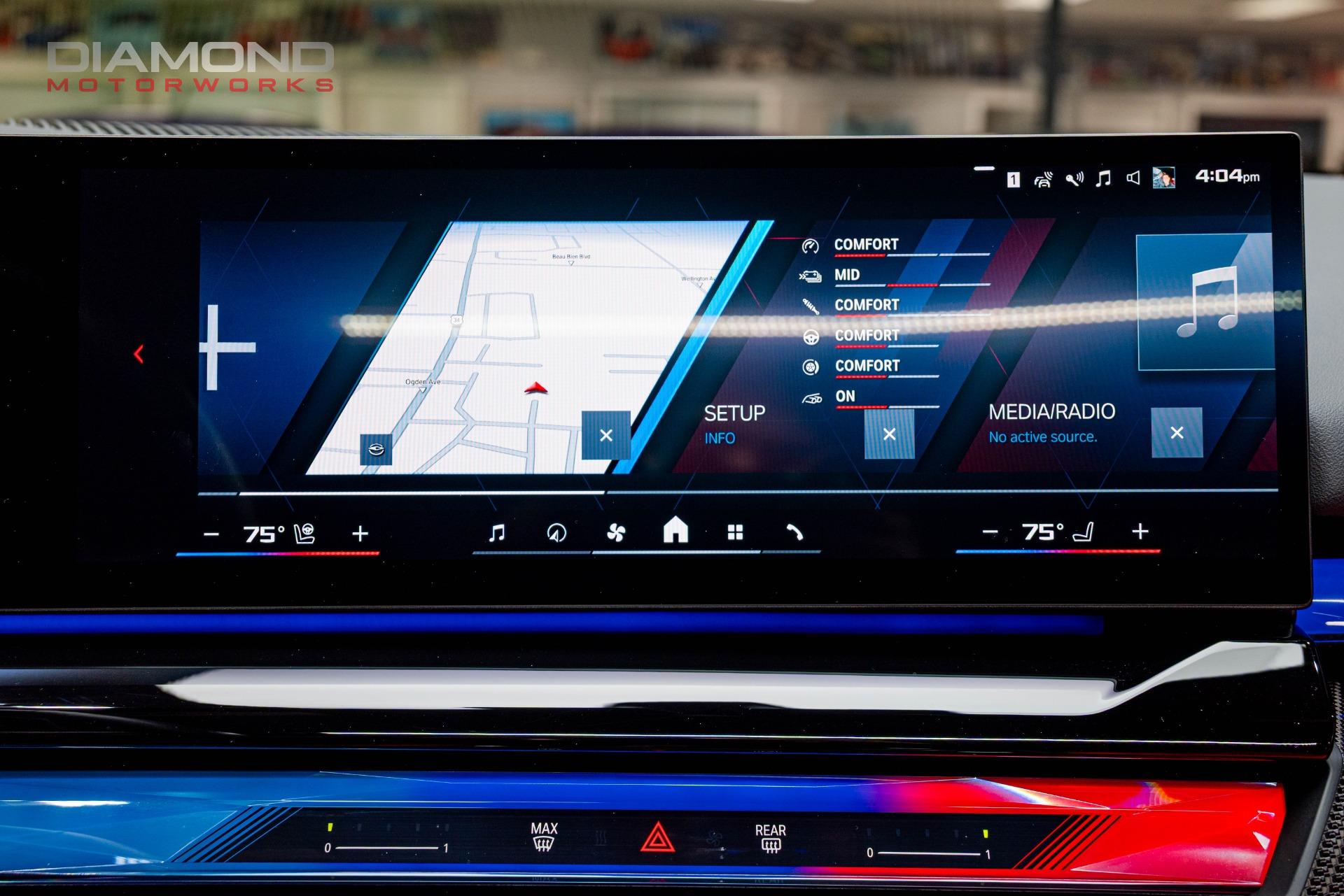 2025 BMW M5 - Image 102