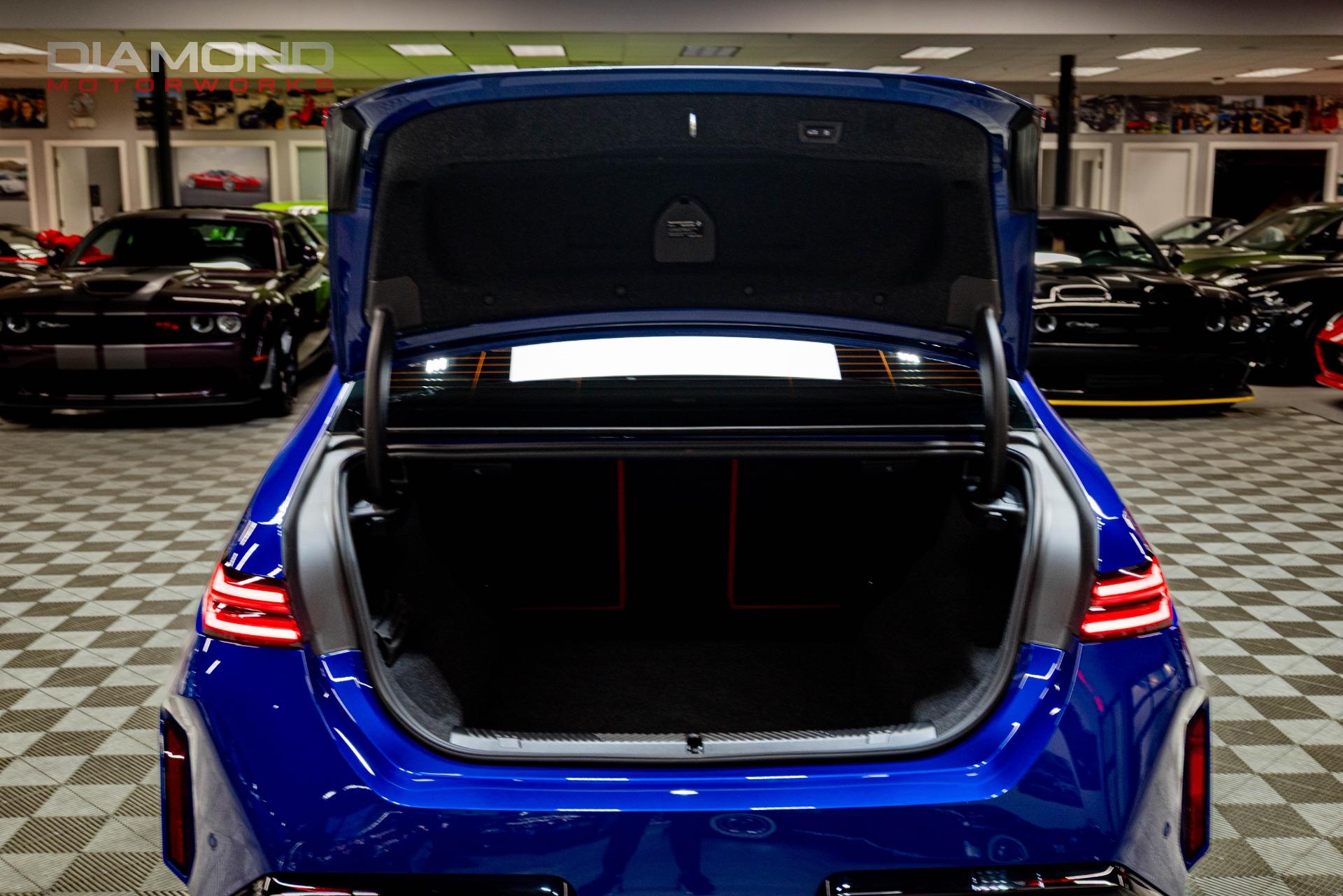 2025 BMW M5 - Image 160