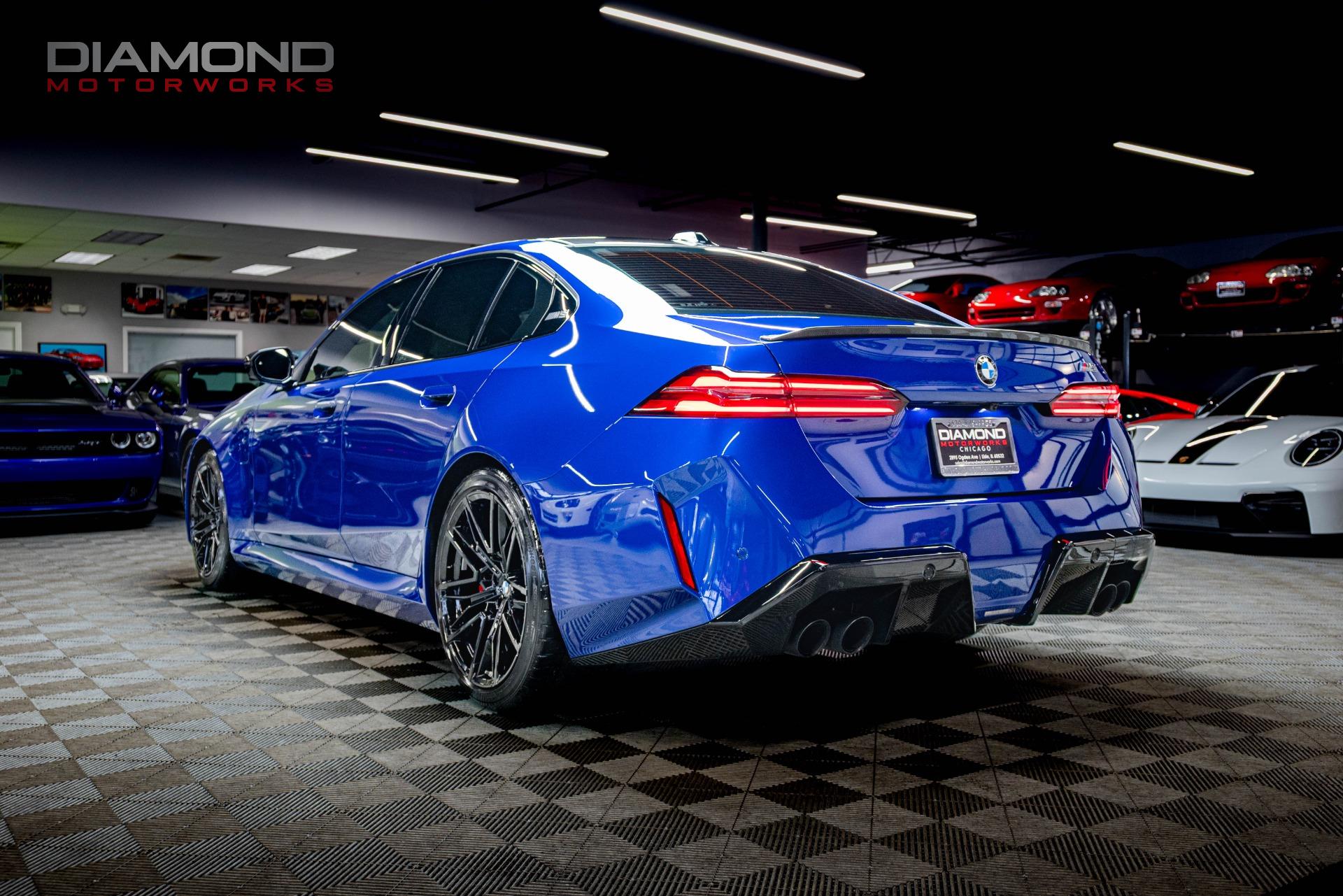 2025 BMW M5 - Image 4