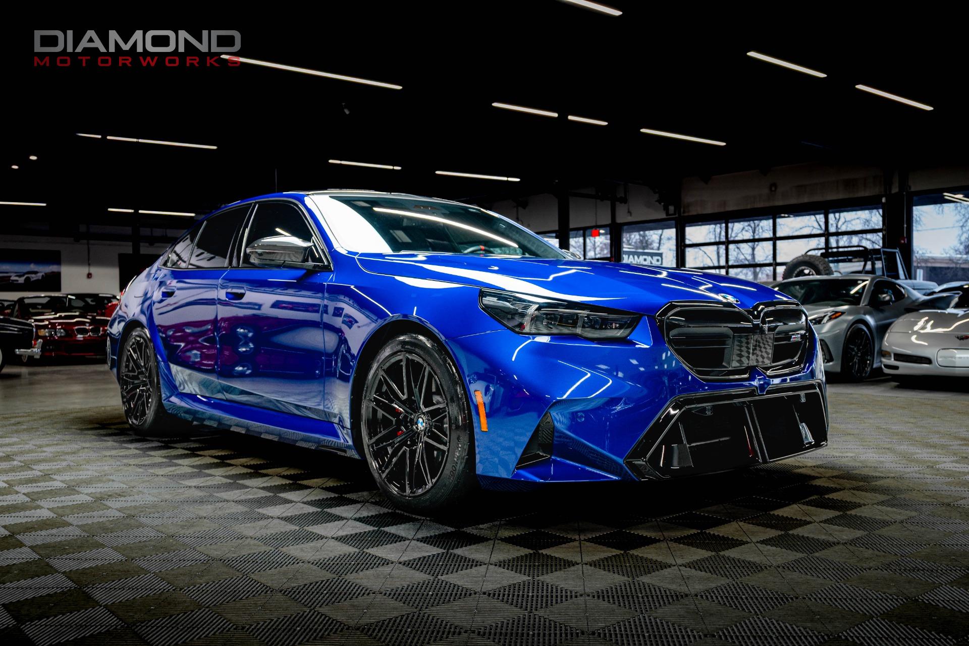 2025 BMW M5 - Image 33