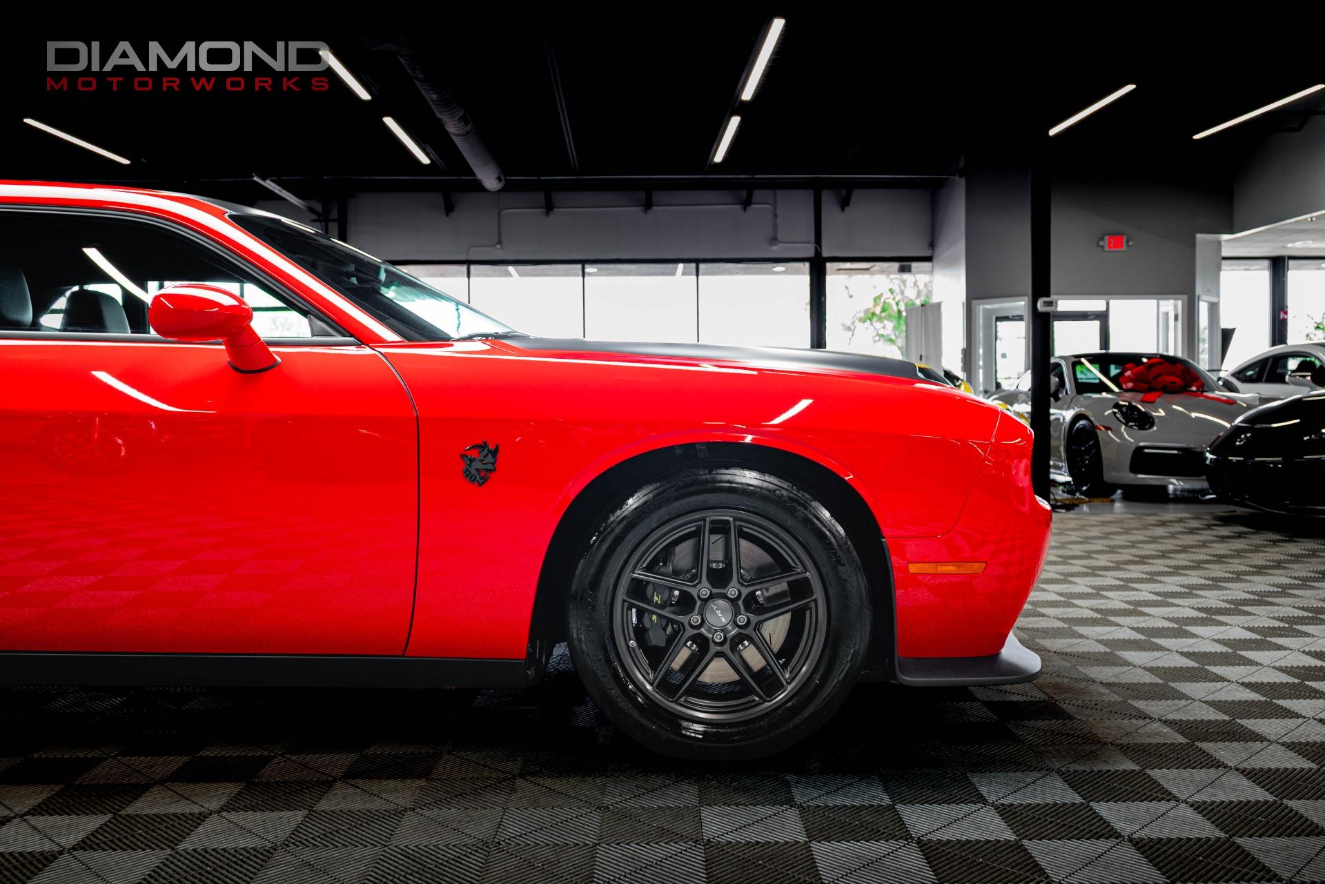 2023 Dodge Challenger SRT - Photo 29