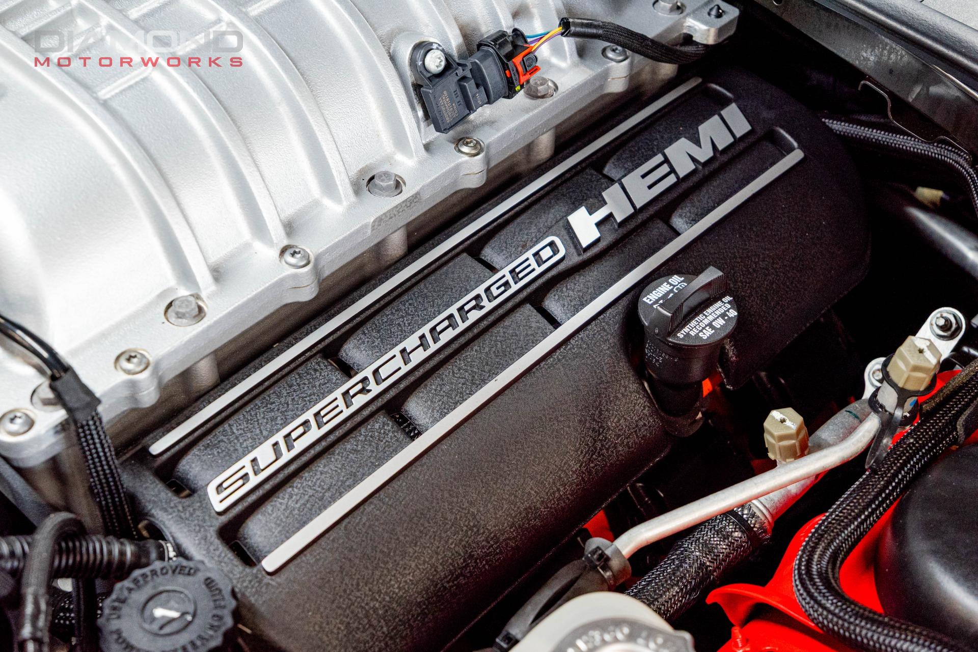2015 Dodge Challenger SRT - Photo 138