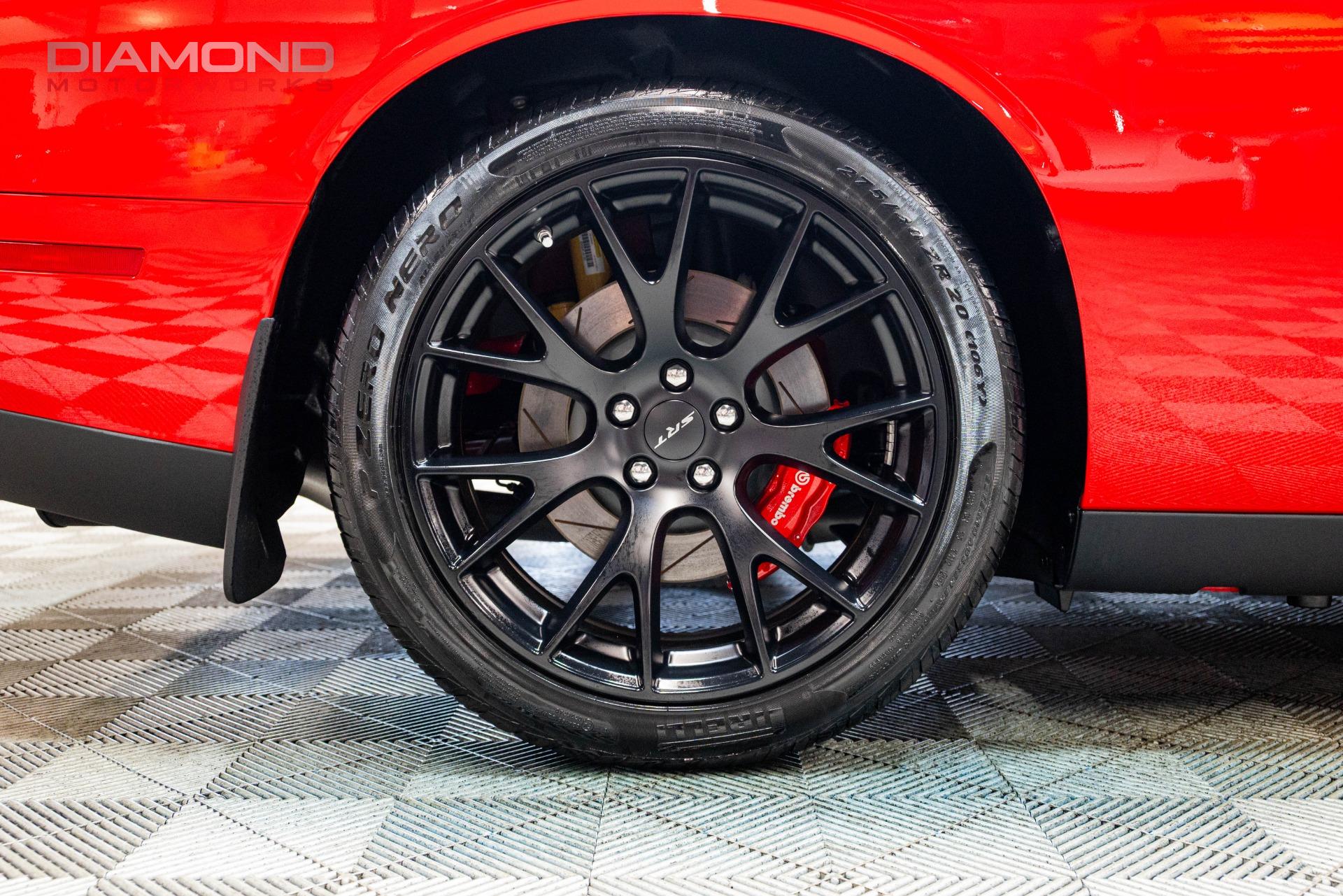 2015 Dodge Challenger SRT - Photo 146