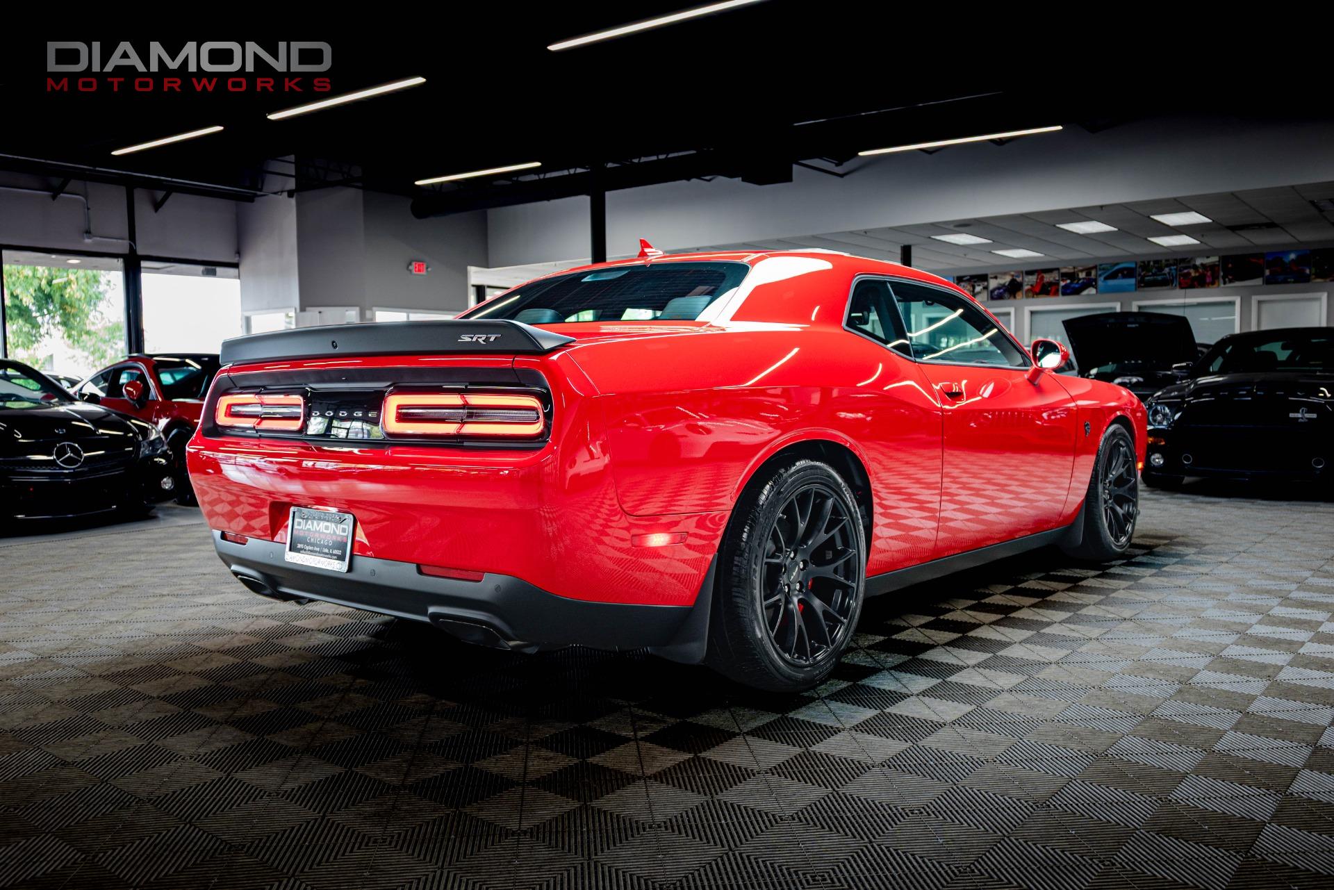 2015 Dodge Challenger SRT - Photo 27