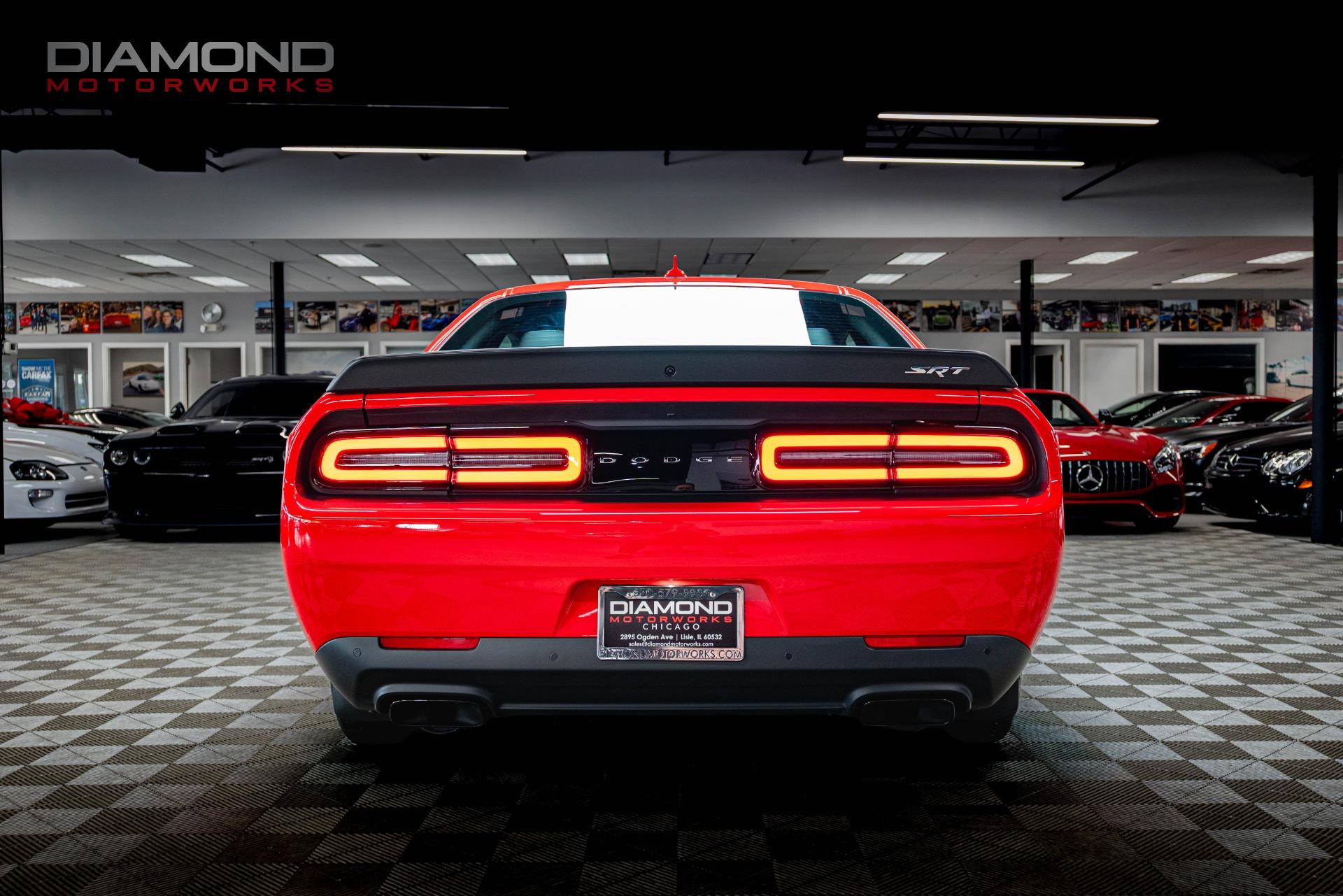 2015 Dodge Challenger SRT - Photo 28