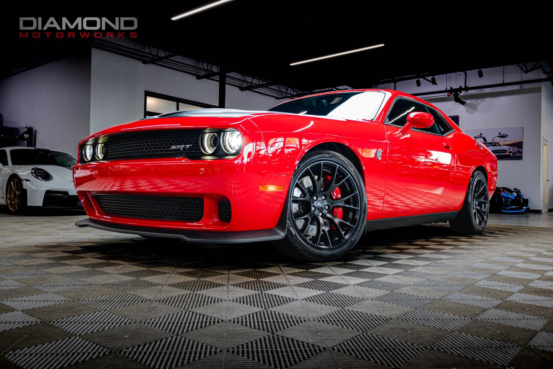 2015 Dodge Challenger SRT - Photo 33