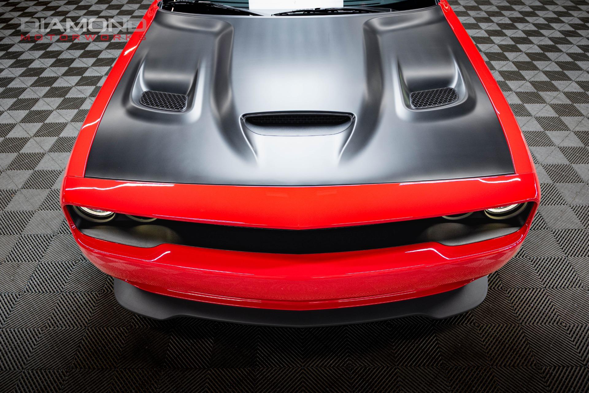 2015 Dodge Challenger SRT - Photo 36