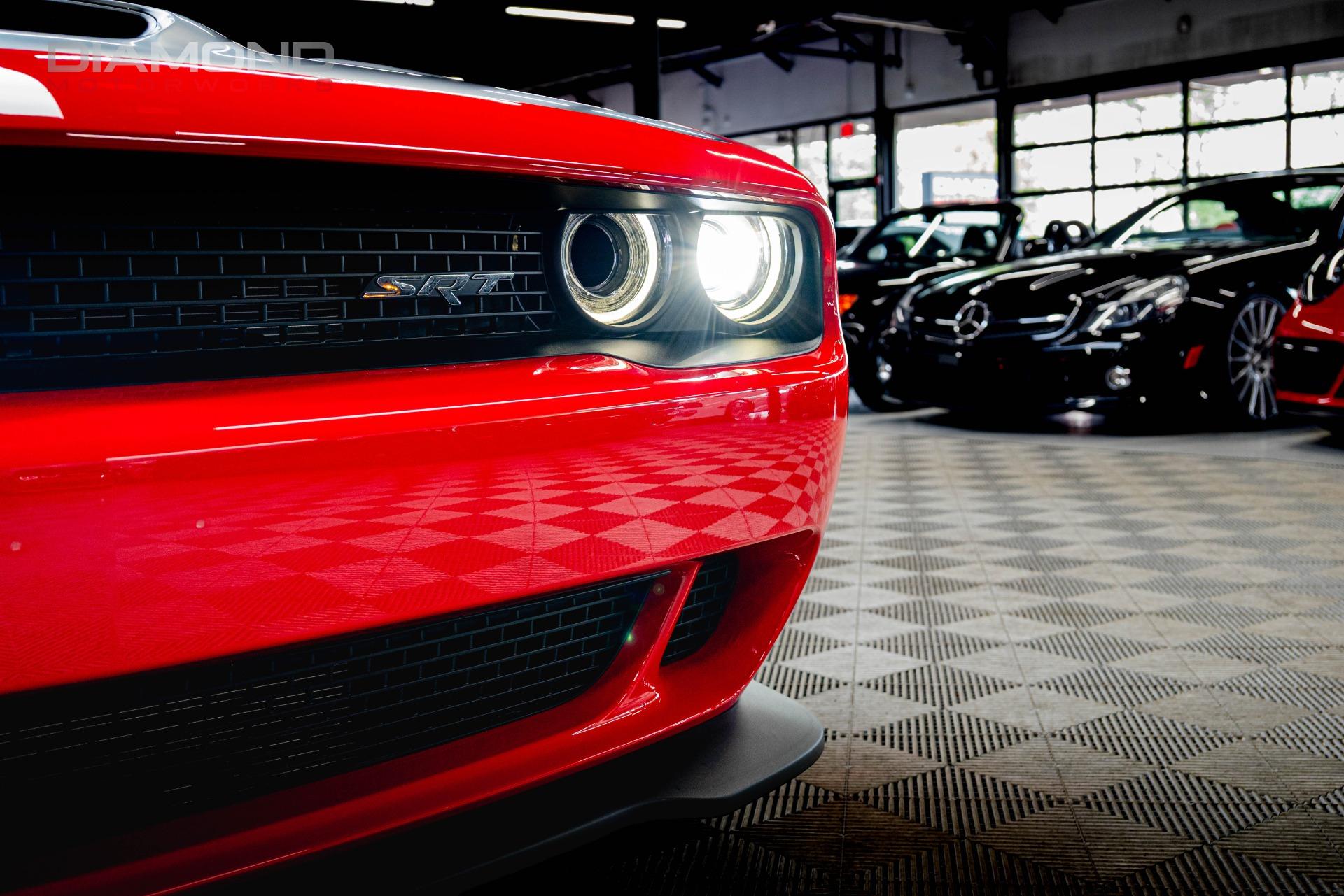 2015 Dodge Challenger SRT - Photo 48