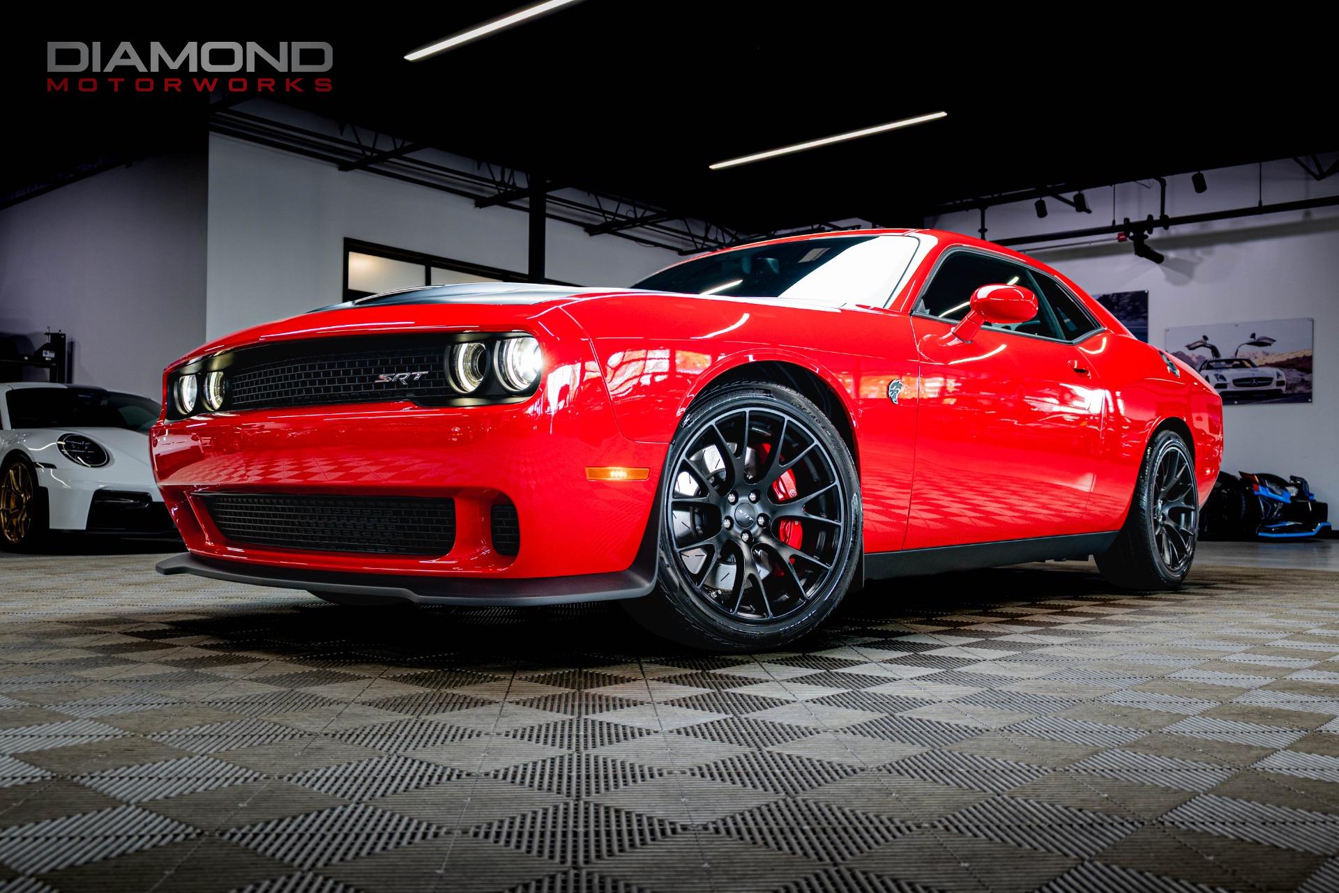 2015 Dodge Challenger SRT - Photo 6