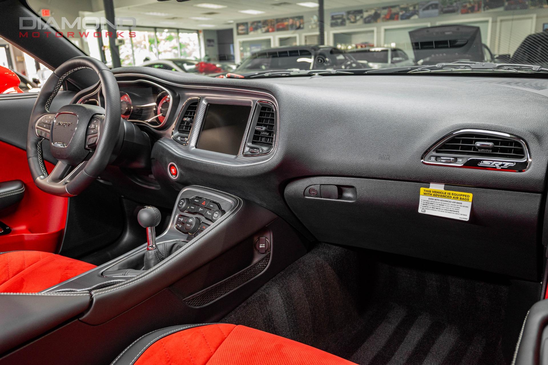 2015 Dodge Challenger SRT - Photo 85